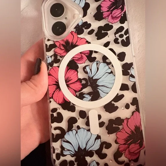 Floral Pattern iPhone 16 plus phone case - Picture 2 of 4